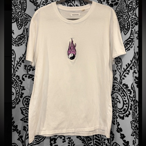 PacSun Tops - PacSun White Grapic T-Shirt Large
